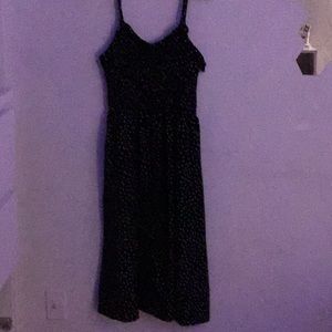 Black and white pokadot dress v neck float bottom tight top pockets summer dress